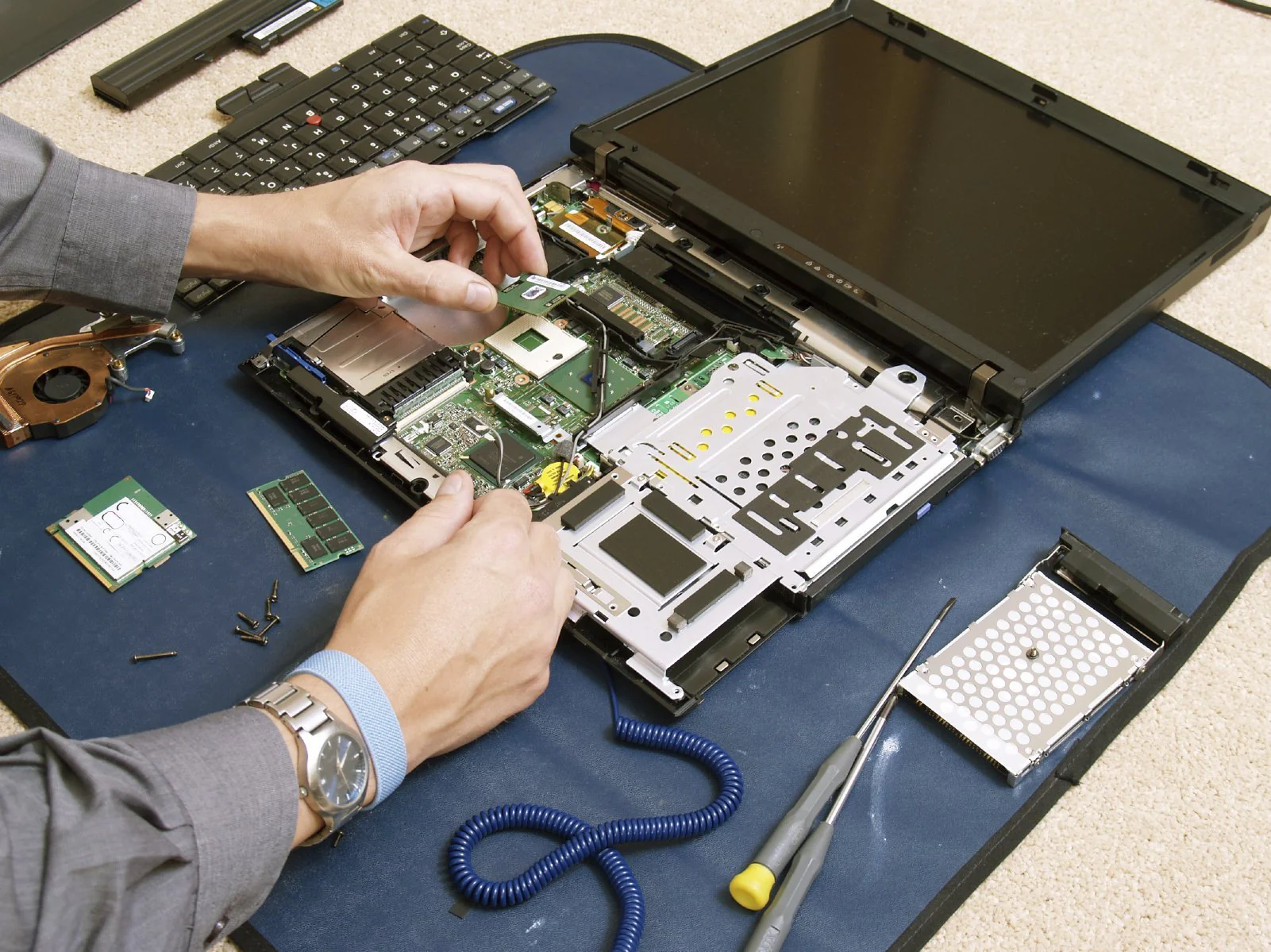 Top Laptop Repair Services in the UK A Comprehensive Guide